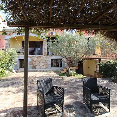 Holiday home Bellavista Tanaunella